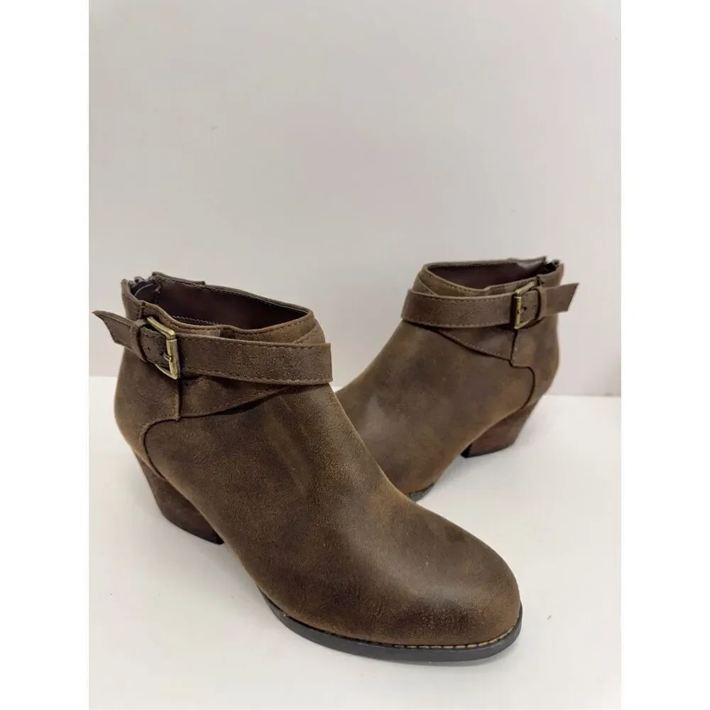 Bella Vita Boots Size 8 Brown Block Heel Ankle Zip Padded Insole Buckle‎ Detail